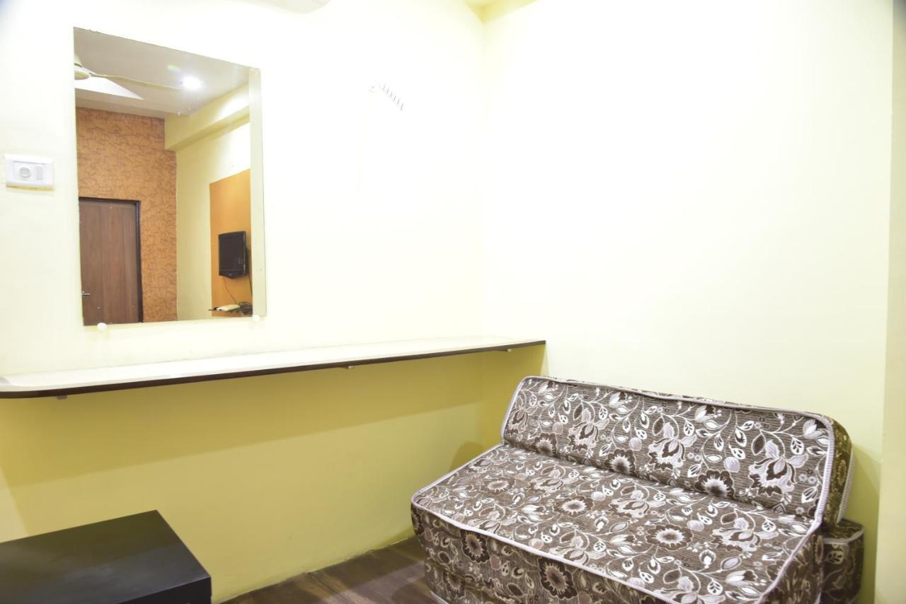 Hotel Drishti Inn Khāpri Exterior foto