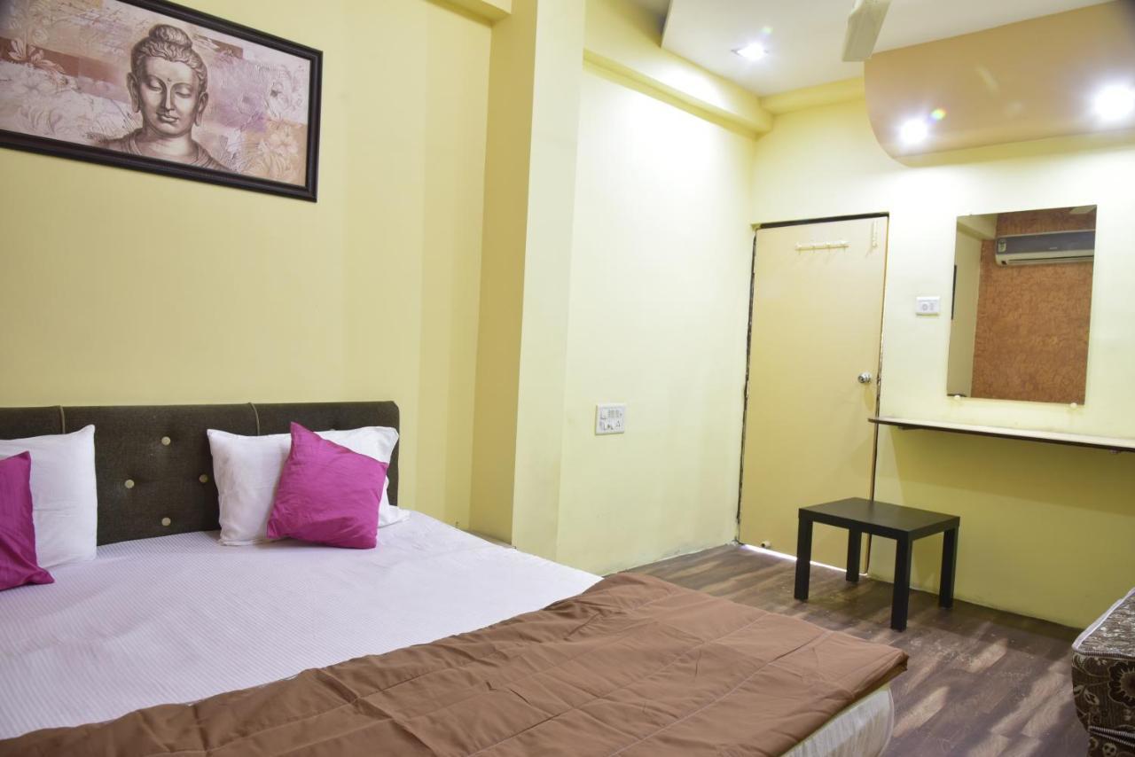Hotel Drishti Inn Khāpri Exterior foto