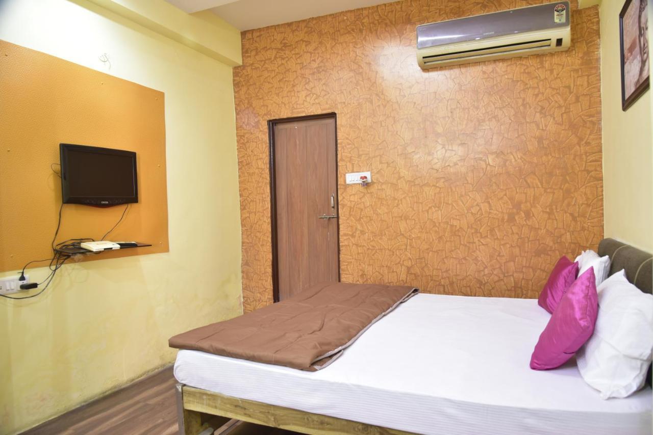 Hotel Drishti Inn Khāpri Exterior foto